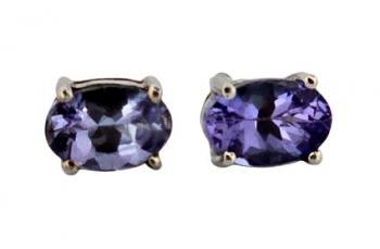 Stříbrné náušnice - pecky s oválnými tanzanity Stříbrné náušnice - pecky s oválnými tanzanity