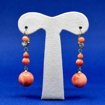 Zlaté náušnice s korály Zlaté náušnice s korály