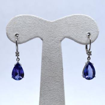 Bílozlaté náušnice s tanzanity Bílozlaté náušnice s tanzanity